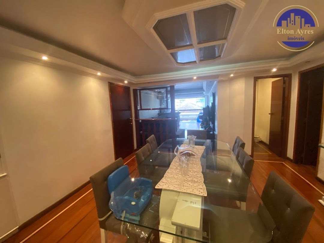 Apartamento à venda no Ponta da Praia: 