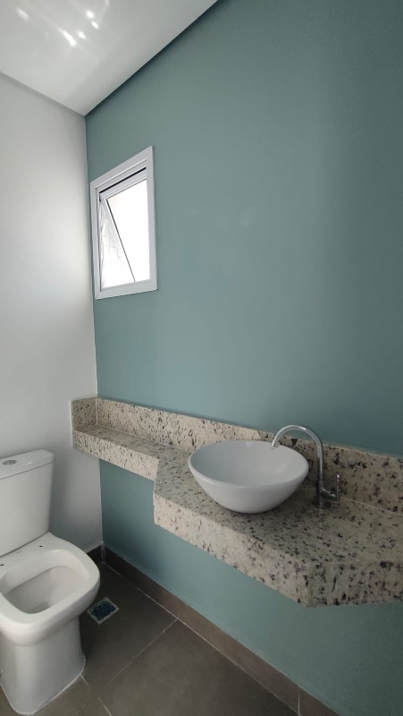 Casa à venda no Embaré: 