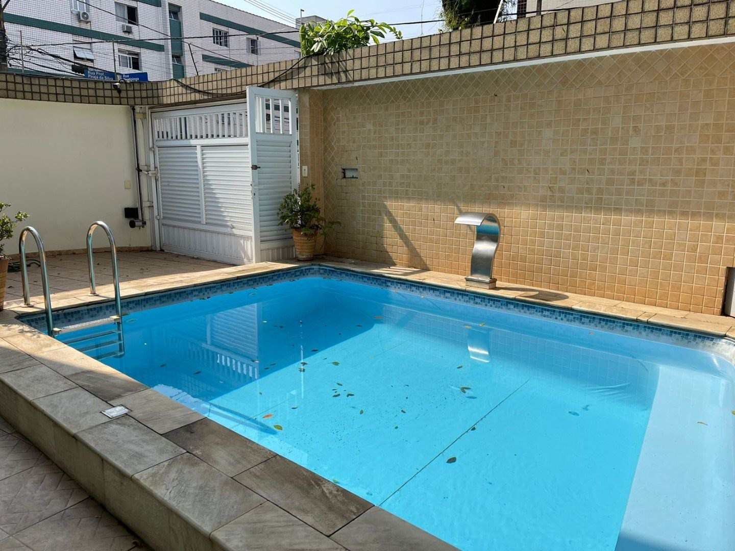 Sobrado à venda no Aparecida: 