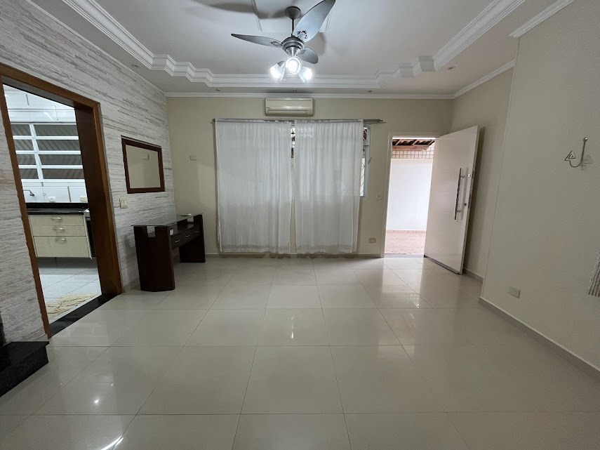 Sobrado à venda no Aparecida: 