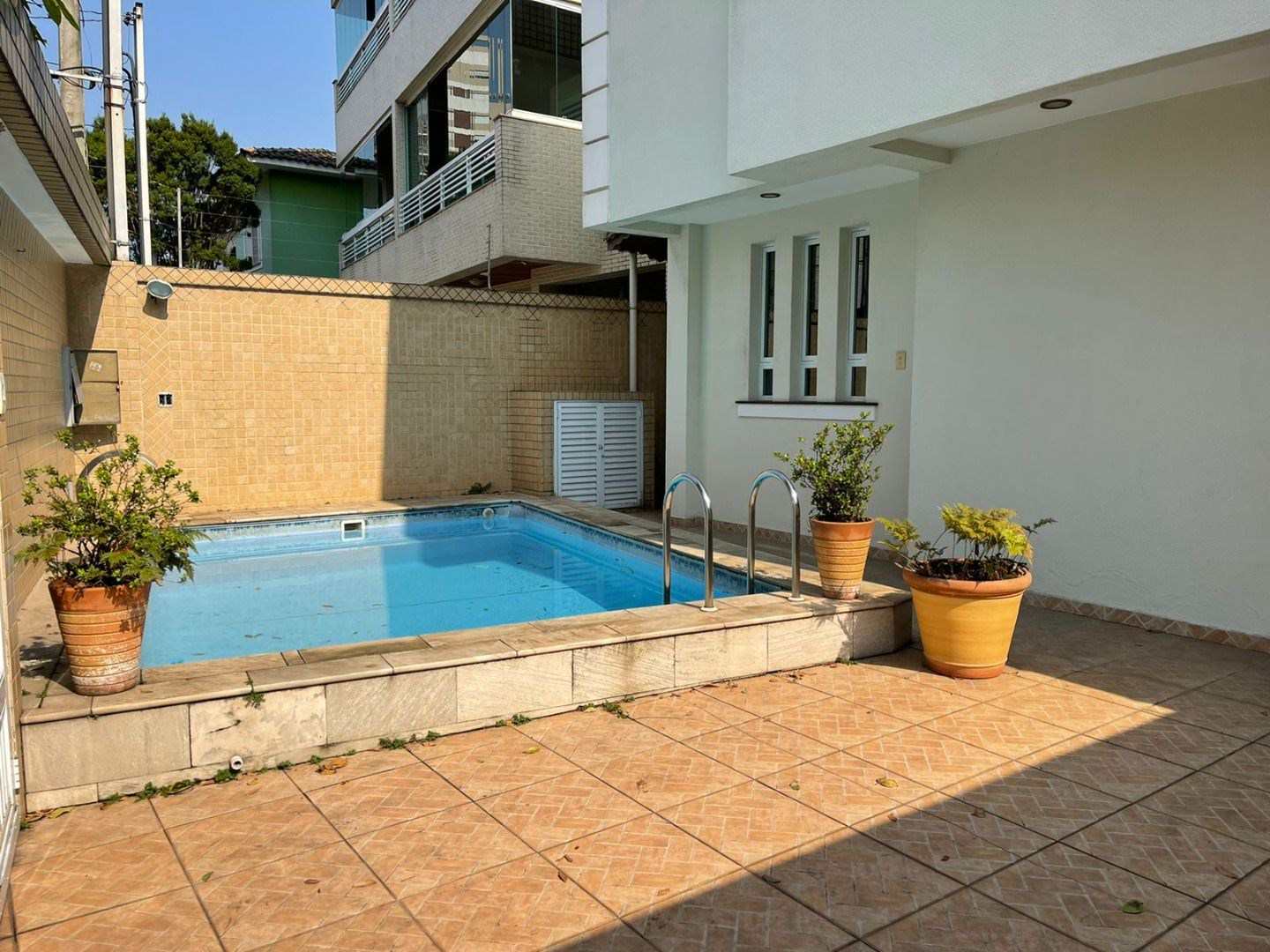 Sobrado à venda no Aparecida: 