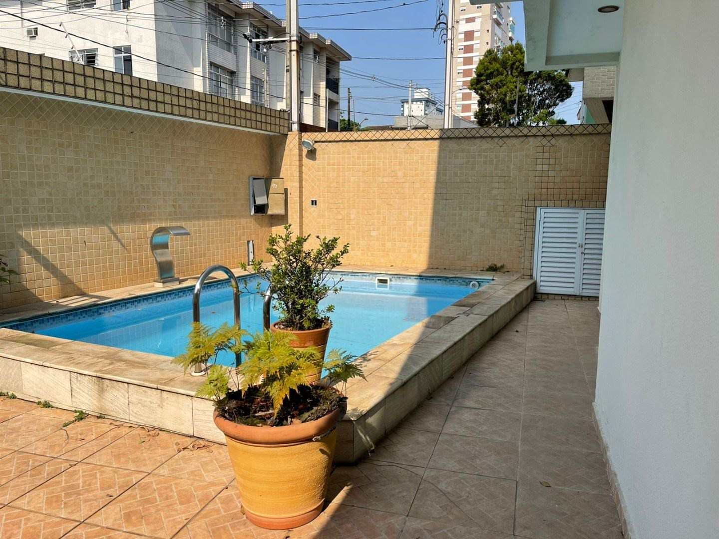 Sobrado à venda no Aparecida: 