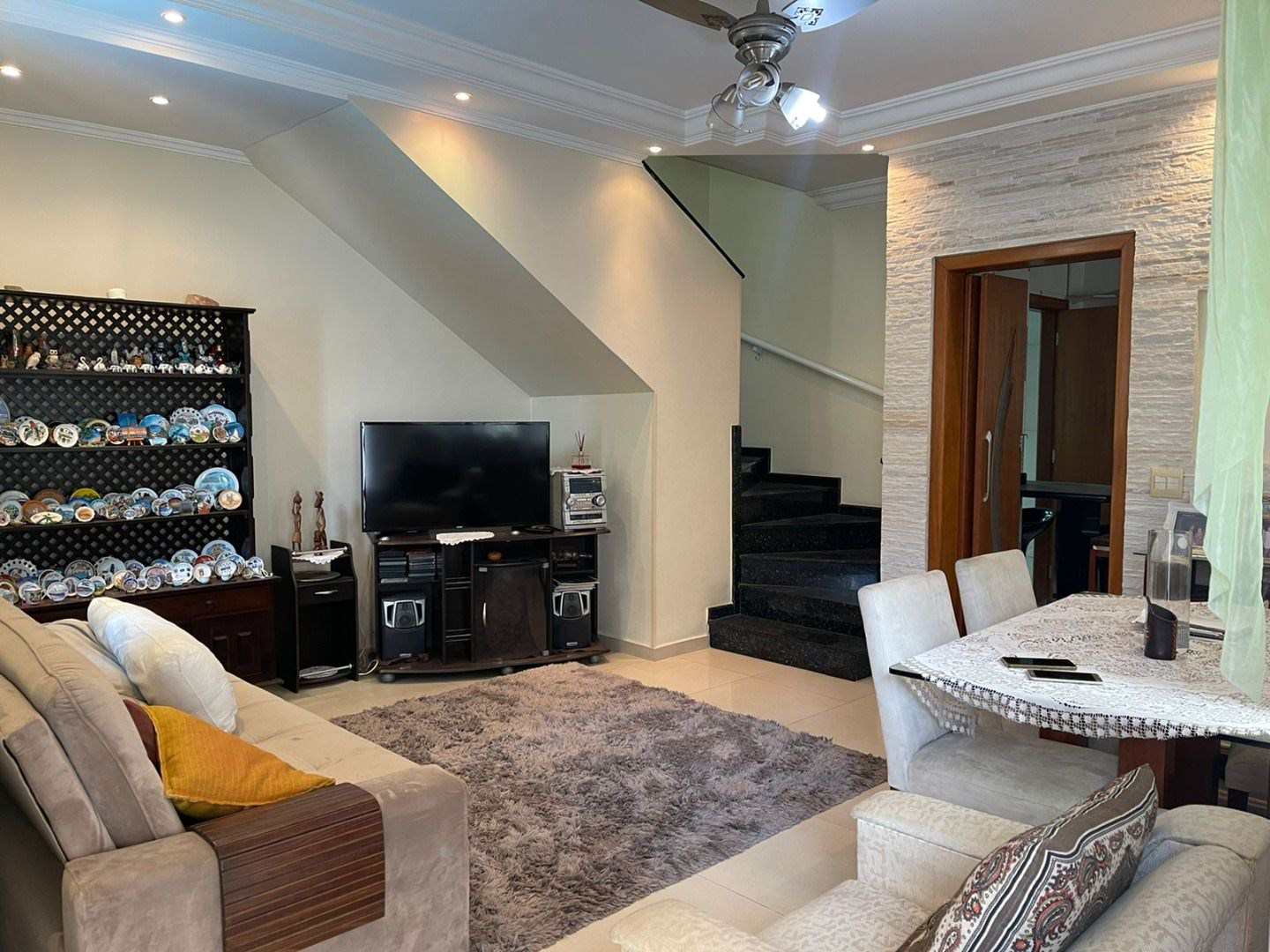 Sobrado à venda no Aparecida: 