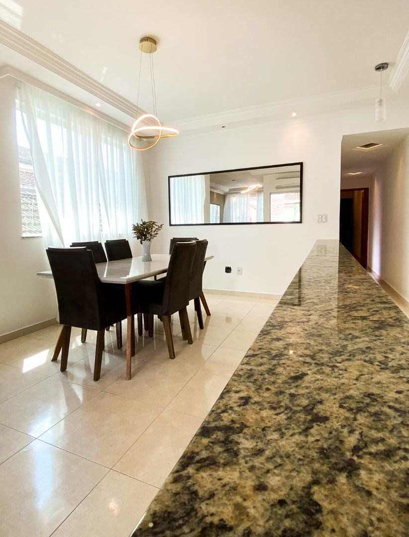 Sobrado à venda no Campo Grande: 