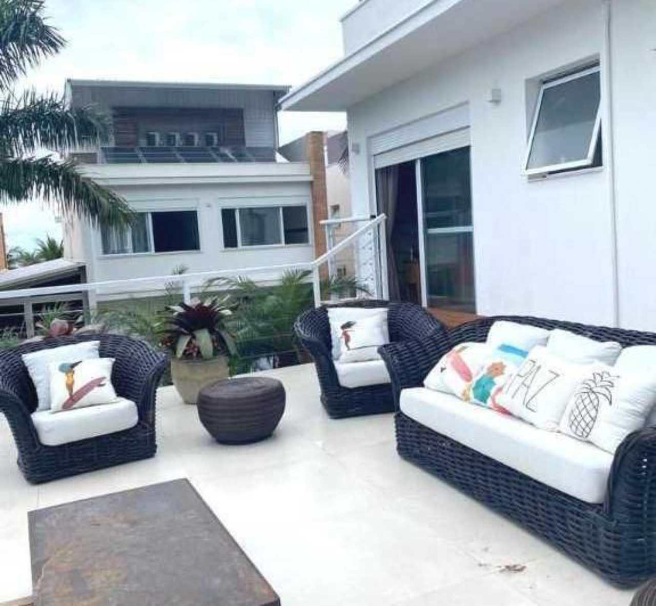 Casa à venda no Maresias: 