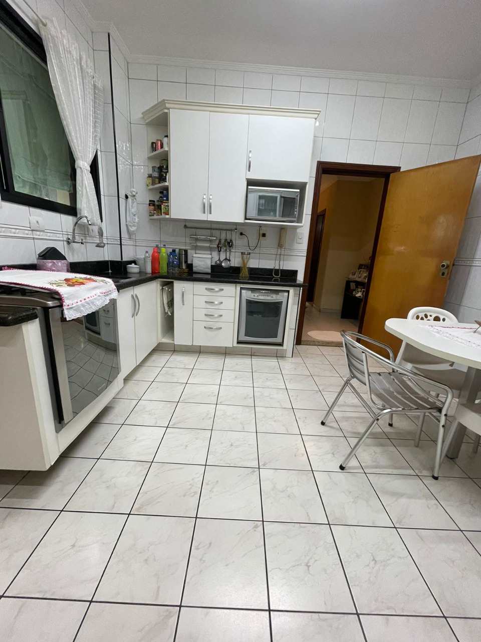 Apartamento à venda no Embaré: 