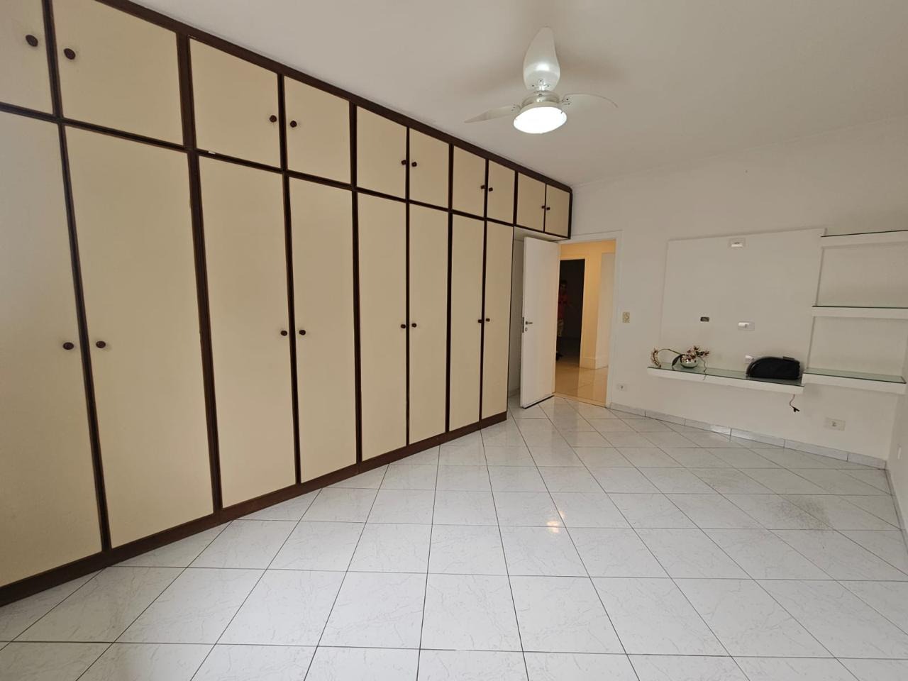 Sobrado à venda no Ponta da Praia: 