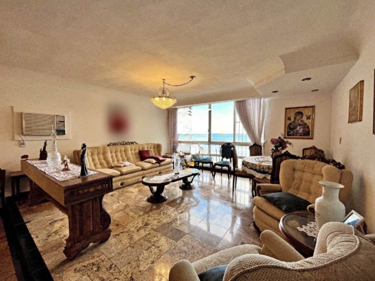 Apartamento à venda no Boqueirão: 