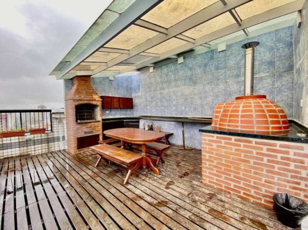 Cobertura à venda no Embaré: 