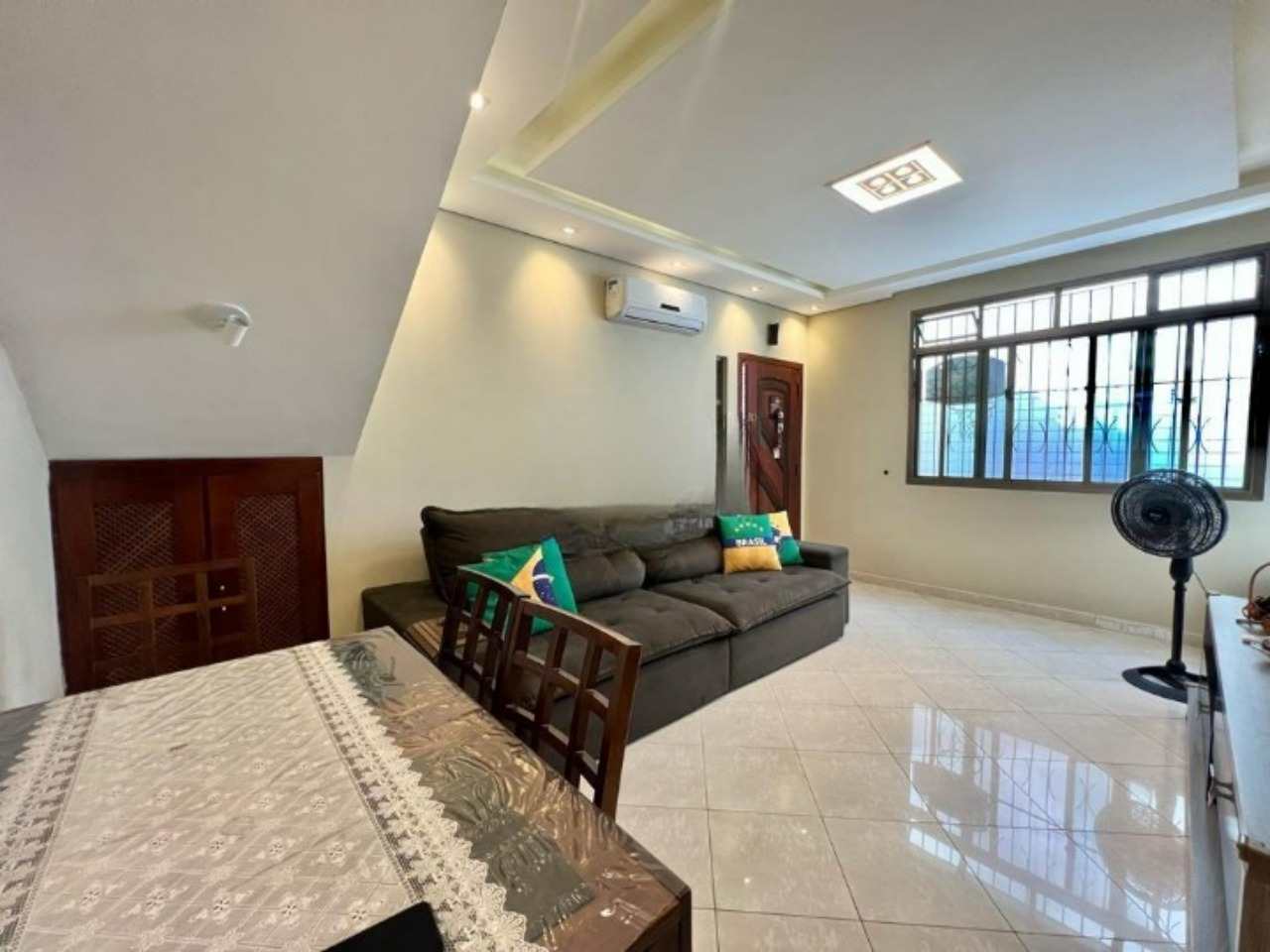 Casa à venda no Ponta da Praia: 