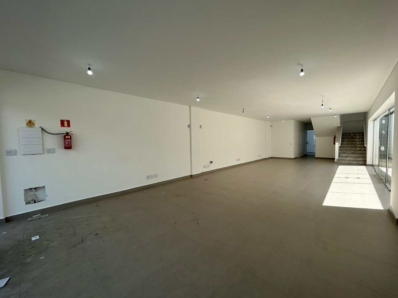 Sala à venda no Centro: 