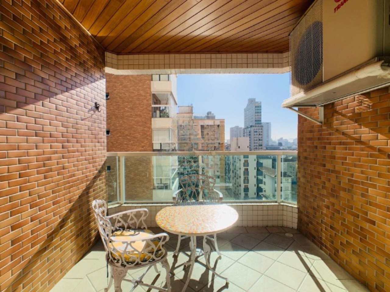 Apartamento à venda no Embaré: 