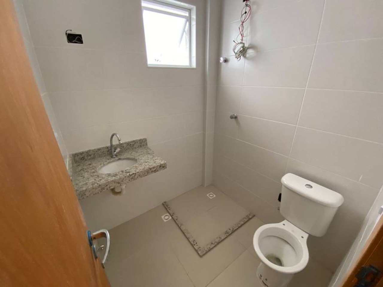 Casa à venda no Embaré: 