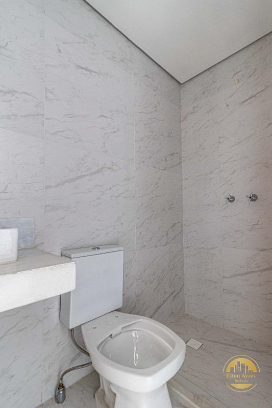 Apartamento à venda no Ponta da Praia: 