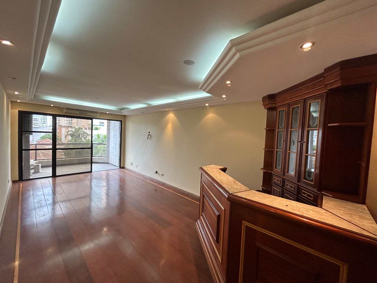 Apartamento à venda no Ponta da Praia: 