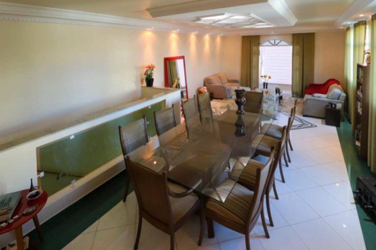 Casa à venda no Boqueirão: 