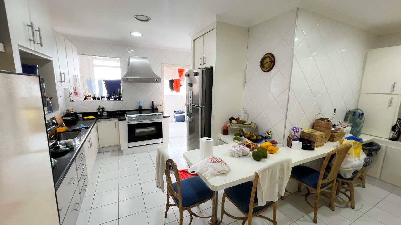 Cobertura à venda no Ponta da Praia: 