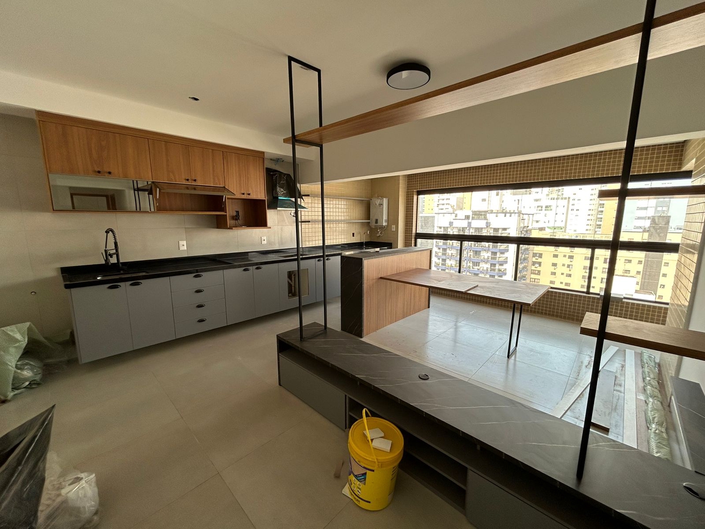 Apartamento à venda no Ponta da Praia: 