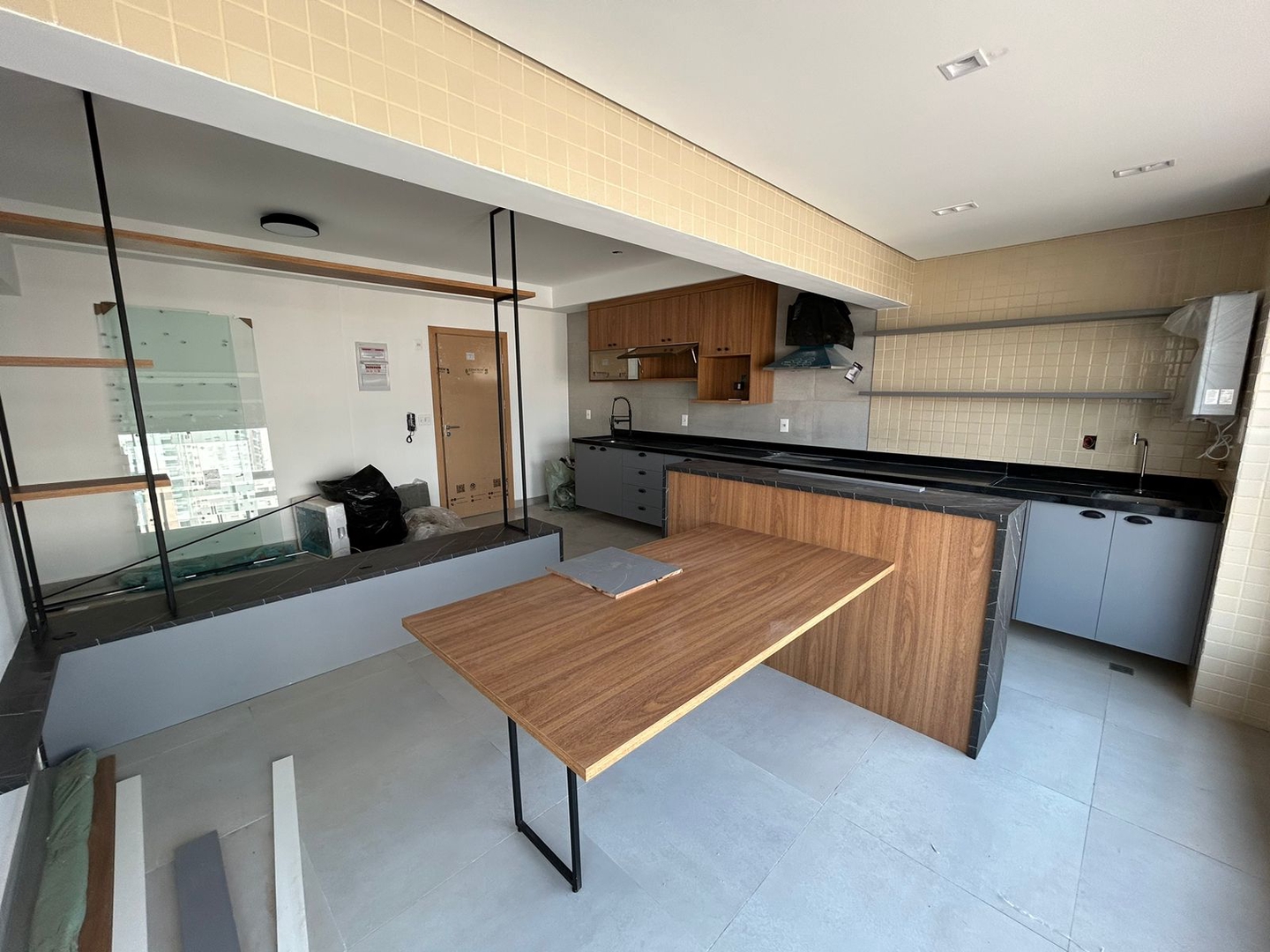 Apartamento à venda no Ponta da Praia: 