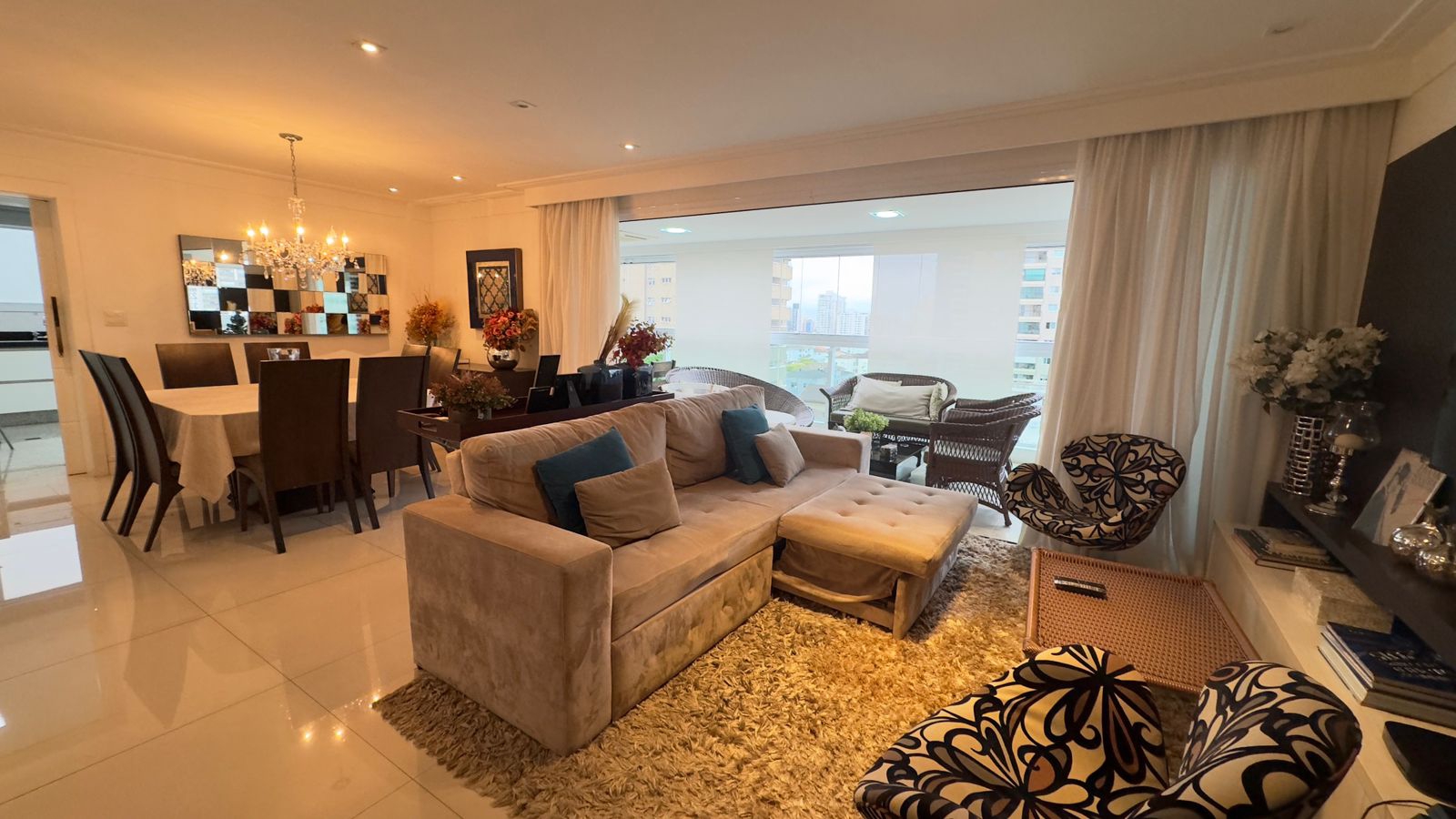 Apartamento à venda no Embaré: 