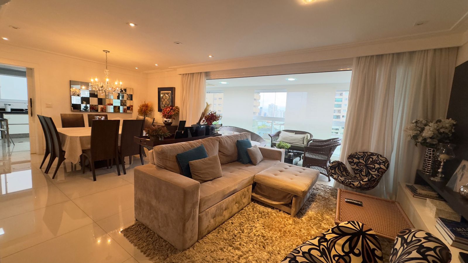 Apartamento à venda no Embaré: 