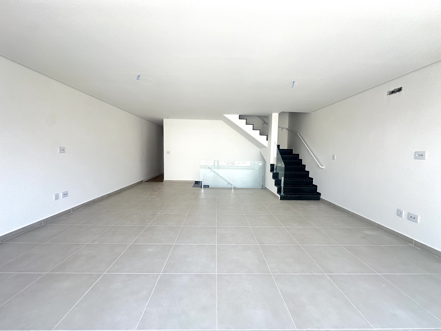 Casa à venda no Embaré: 