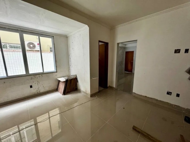 Apartamento à venda no Ponta da Praia: 