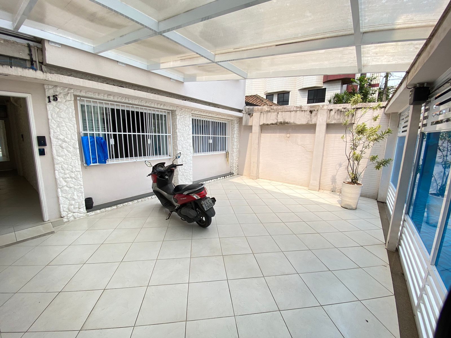 Casa à venda no Ponta da Praia: 