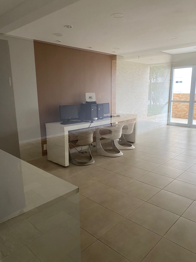 Apartamento à venda no Ponta da Praia: 