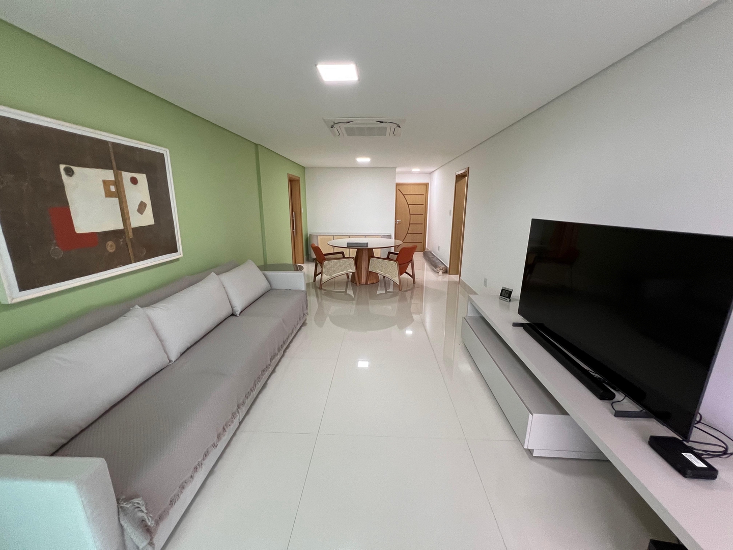 Apartamento à venda no Ponta da Praia: 