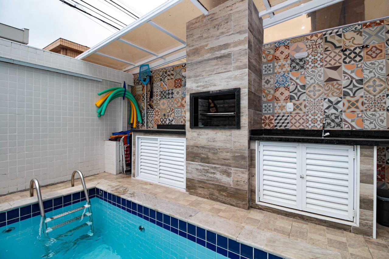 Sobrado à venda no Ponta da Praia: 