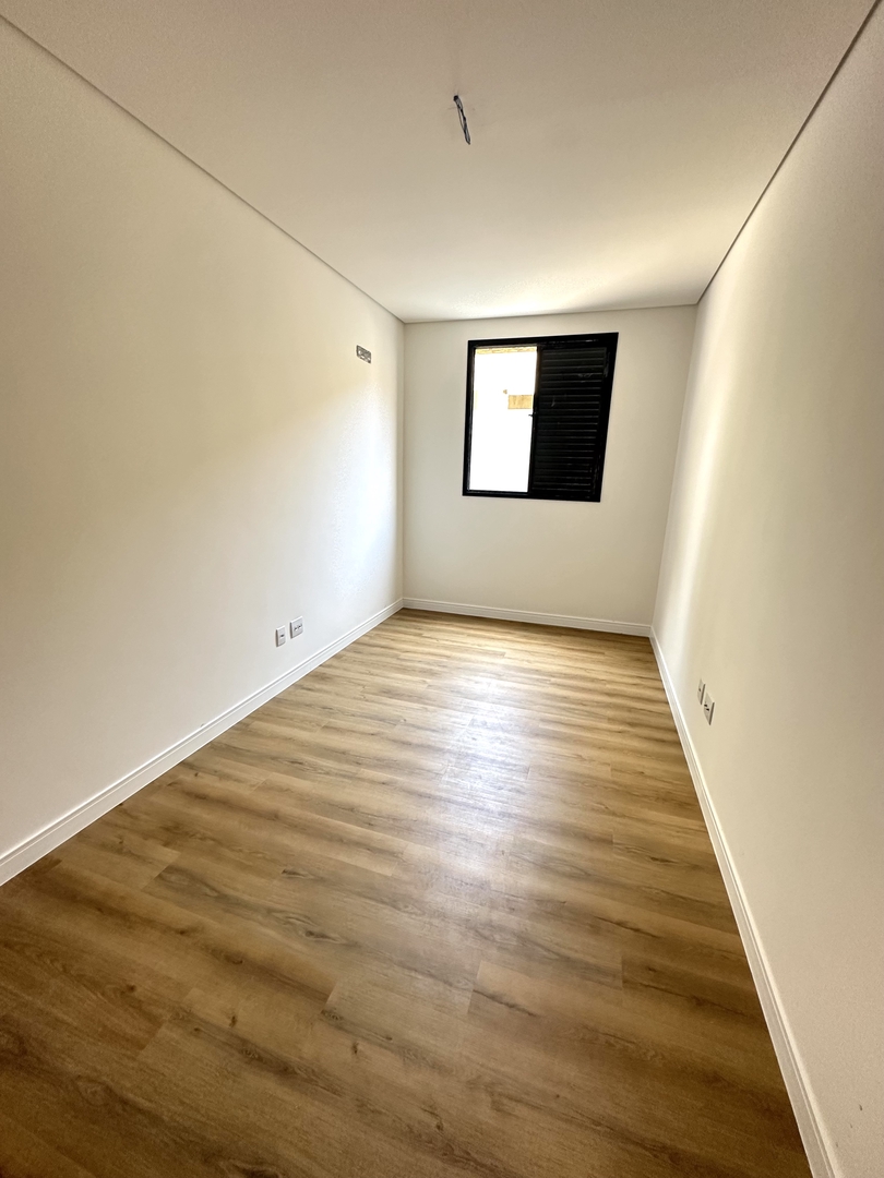 Casa à venda no Embaré: 