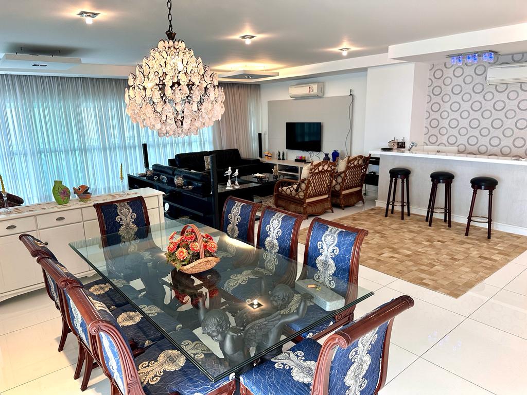 Apartamento à venda no Gonzaga: 