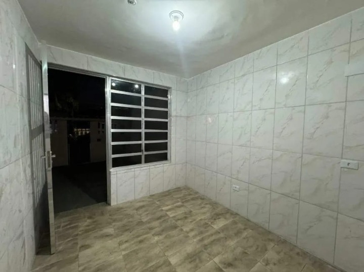 Casa à venda no Ponta da Praia: 