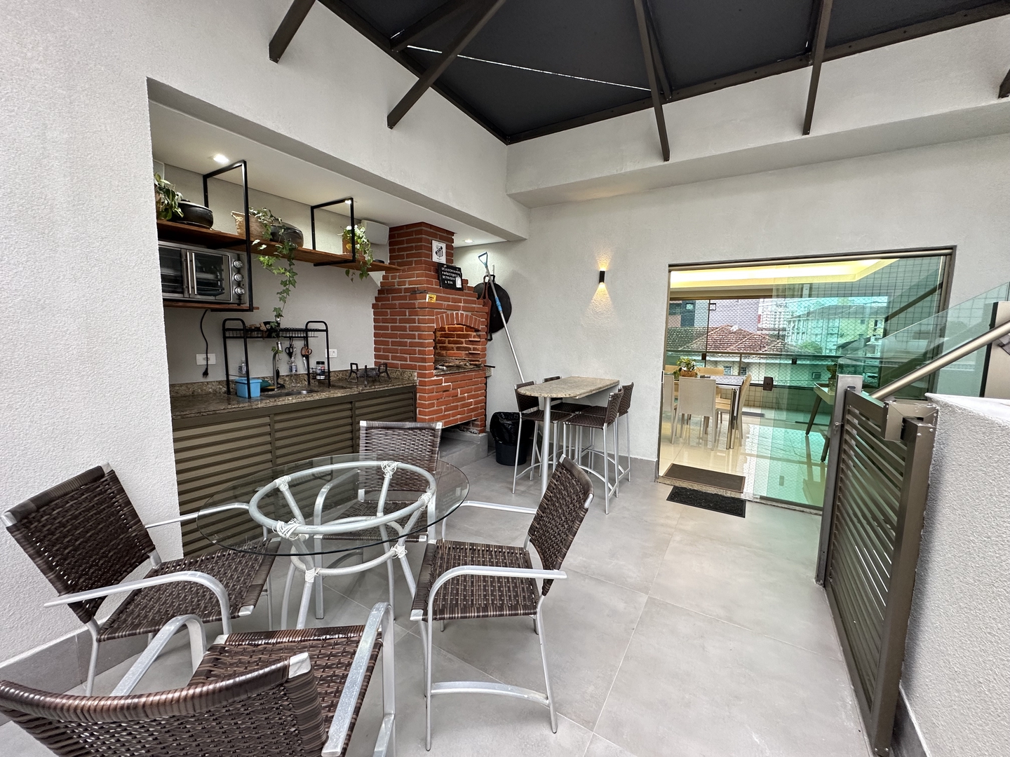 Casa à venda no Embaré: 