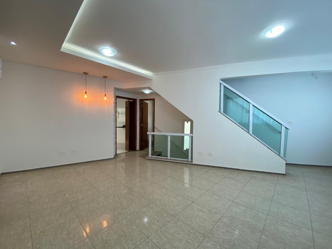 Sobrado à venda no Embaré: 