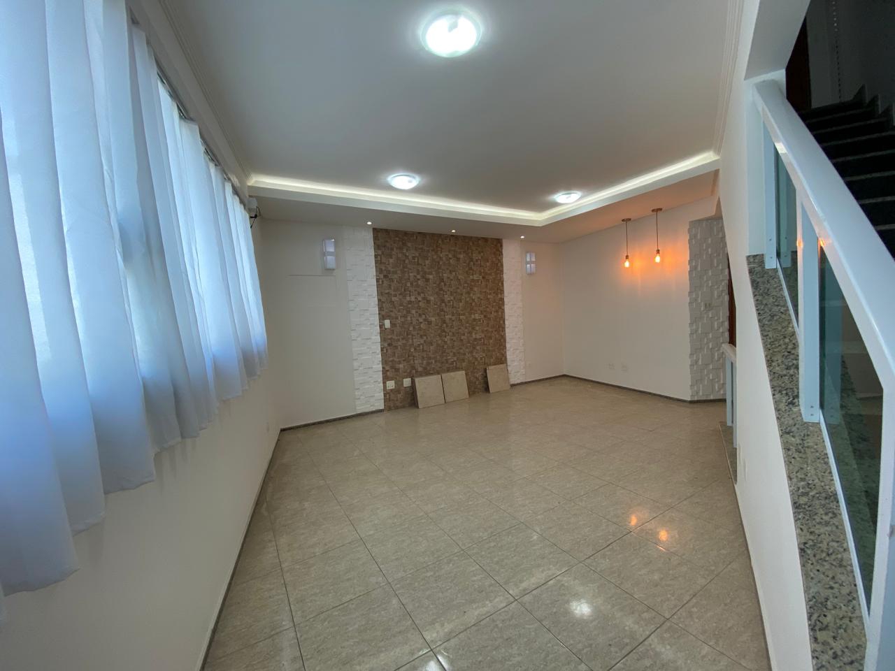 Sobrado à venda no Embaré: 