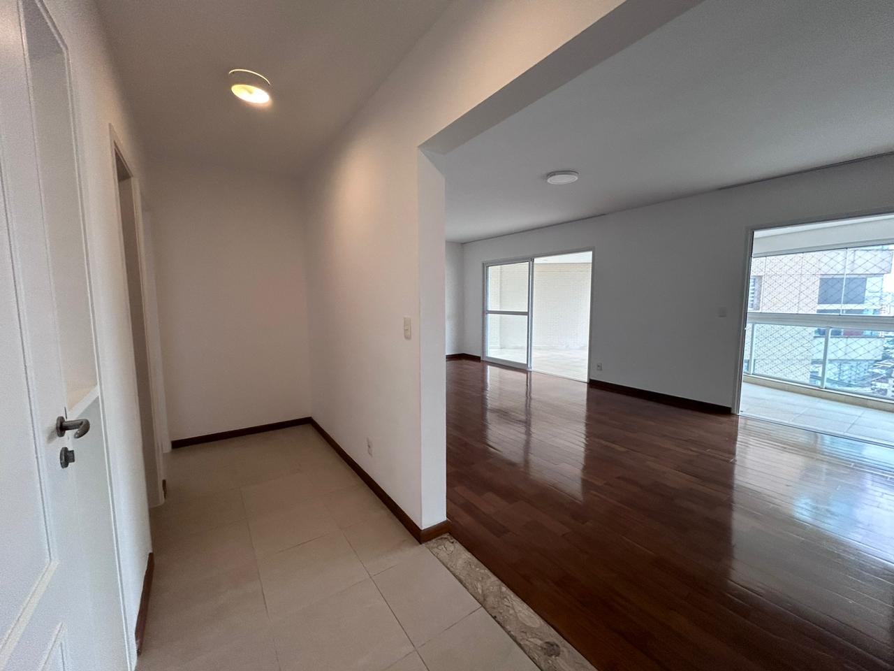 Apartamento à venda no Embaré: 