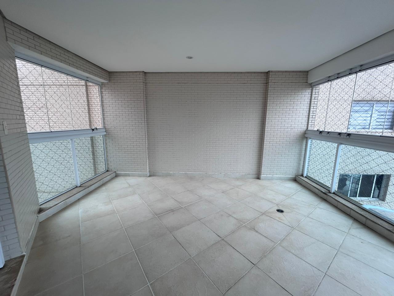 Apartamento à venda no Embaré: 