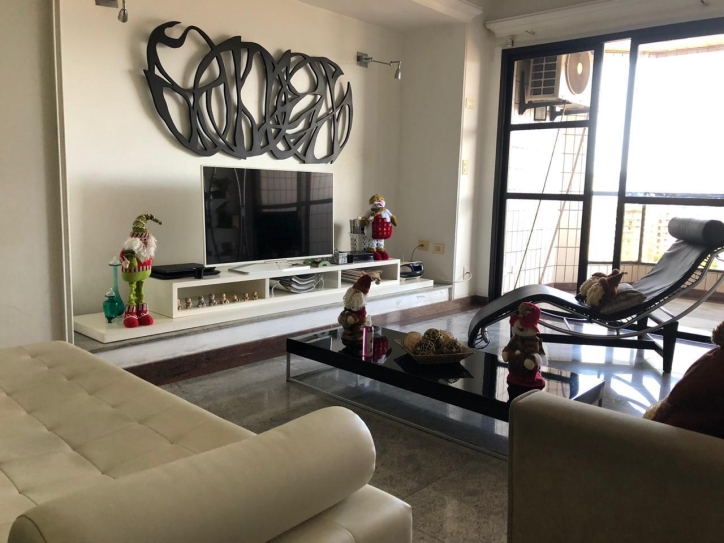 Cobertura à venda no Ponta da Praia: 