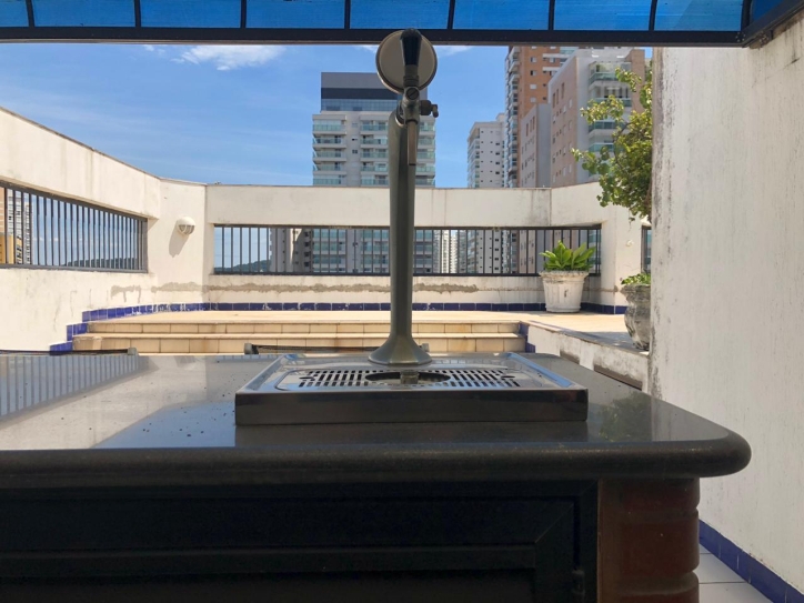 Cobertura à venda no Ponta da Praia: 