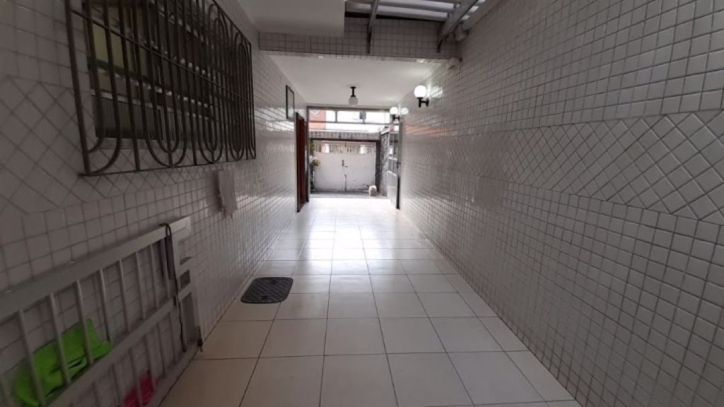 Sobrado à venda no Marapé: 