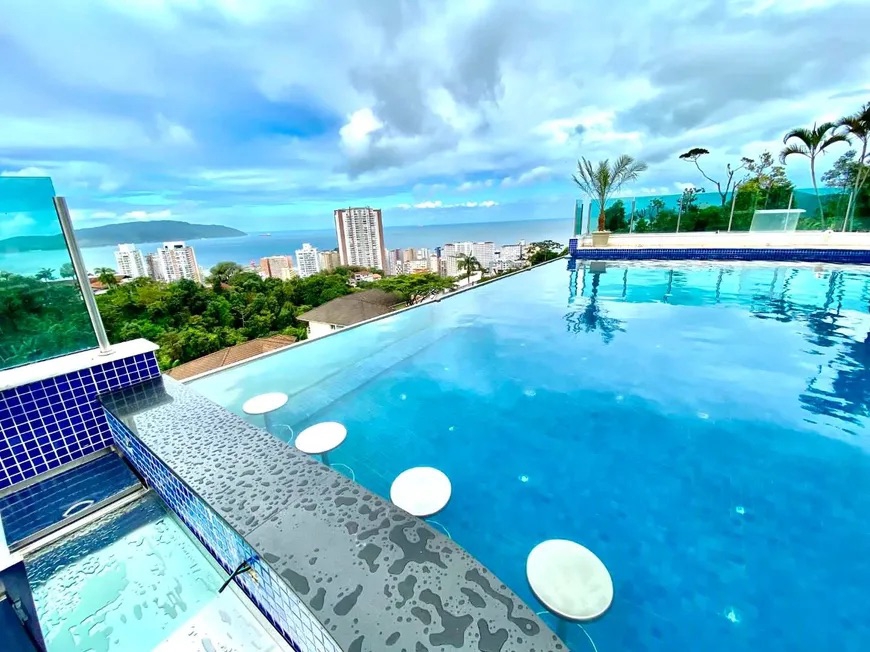 Casa de Condomínio à venda no Marapé: 