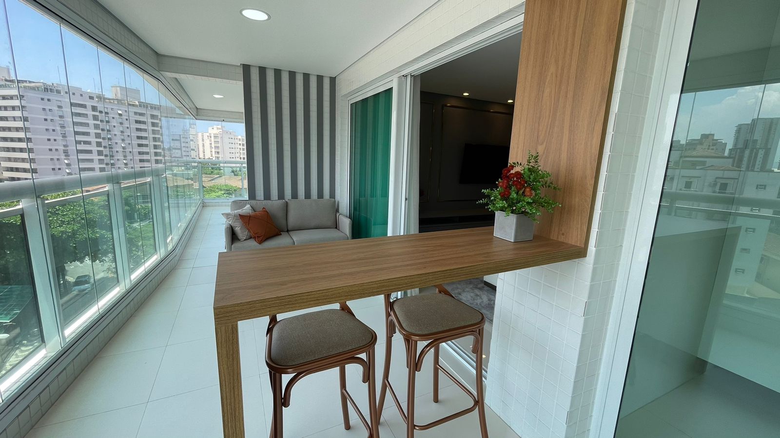 Apartamento à venda no Ponta da Praia: 