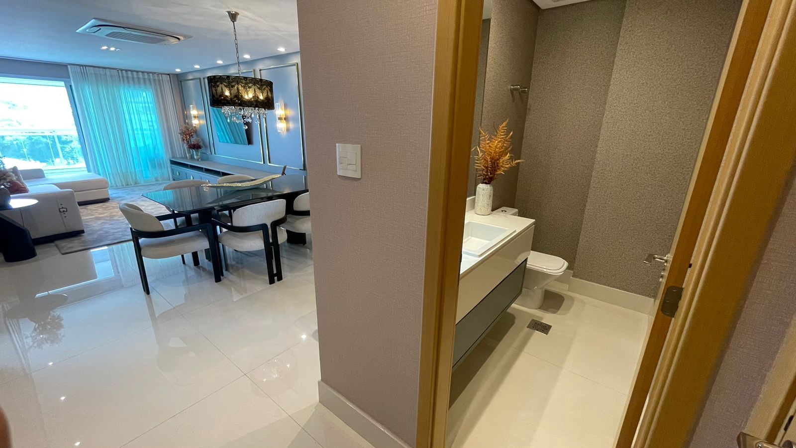 Apartamento à venda no Ponta da Praia: 