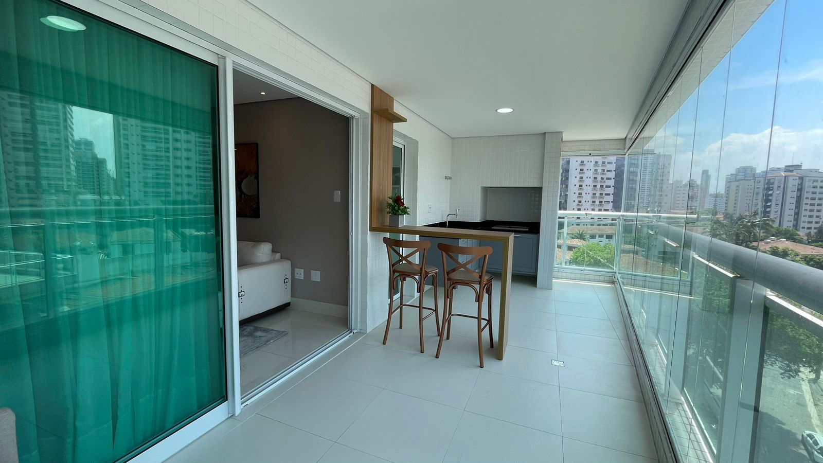 Apartamento à venda no Ponta da Praia: 