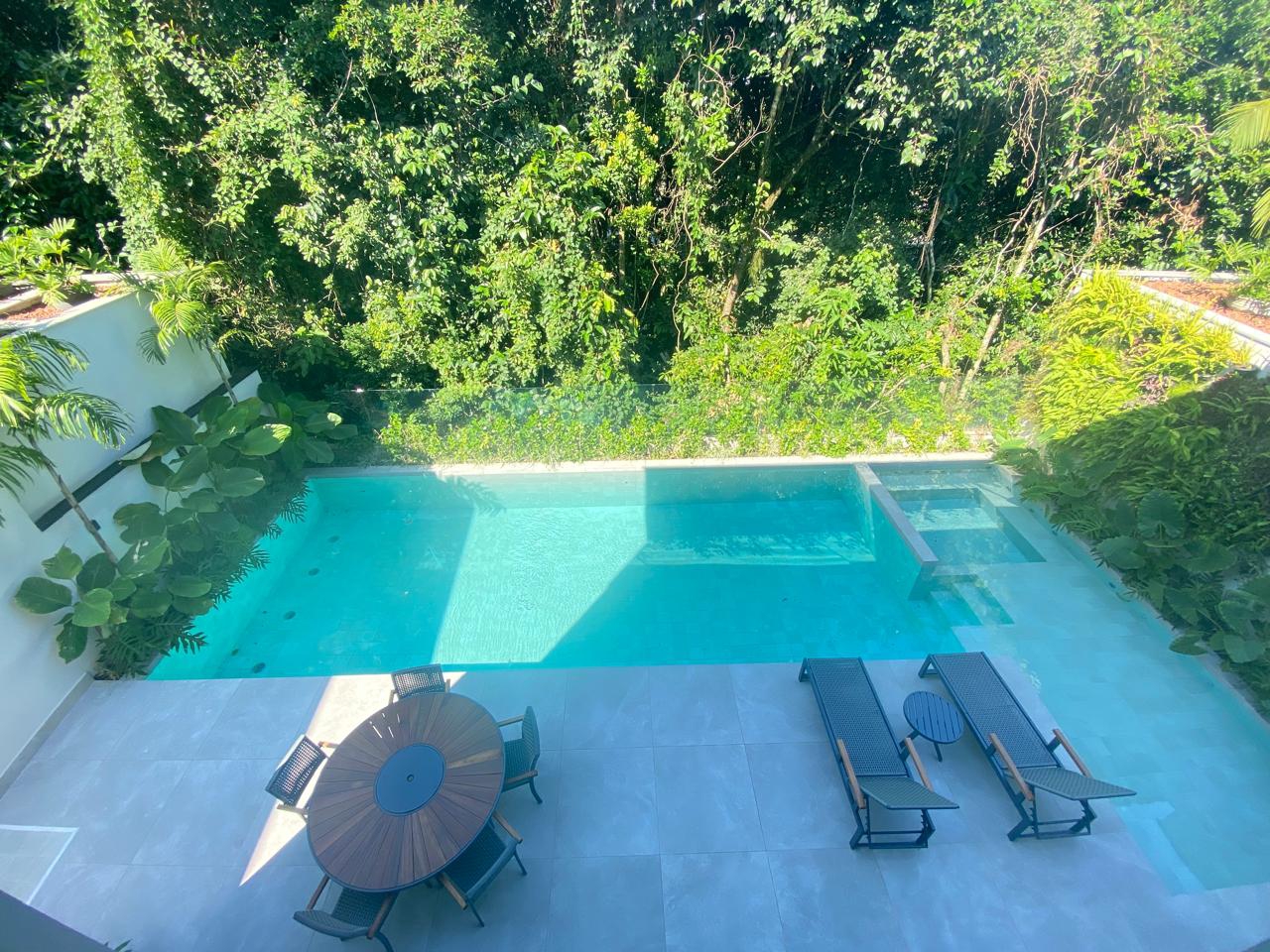 Casa de Condomínio à venda no Riviera: 