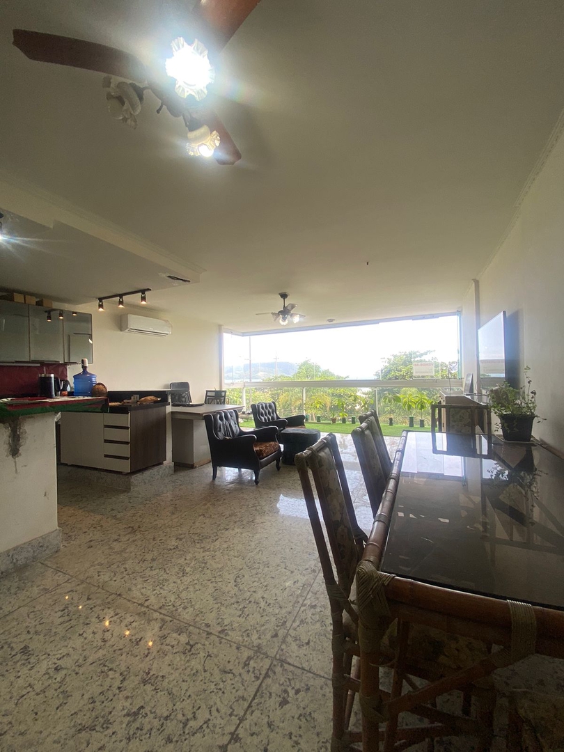 Apartamento à venda no Gonzaga: 