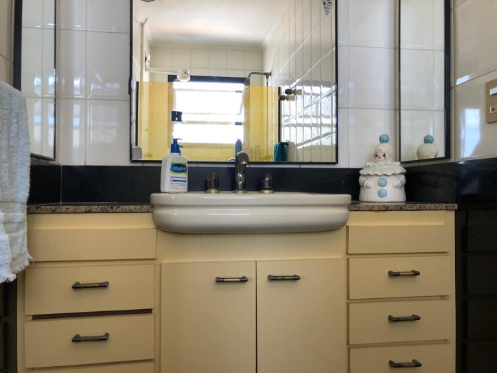 Cobertura à venda no Embaré: 