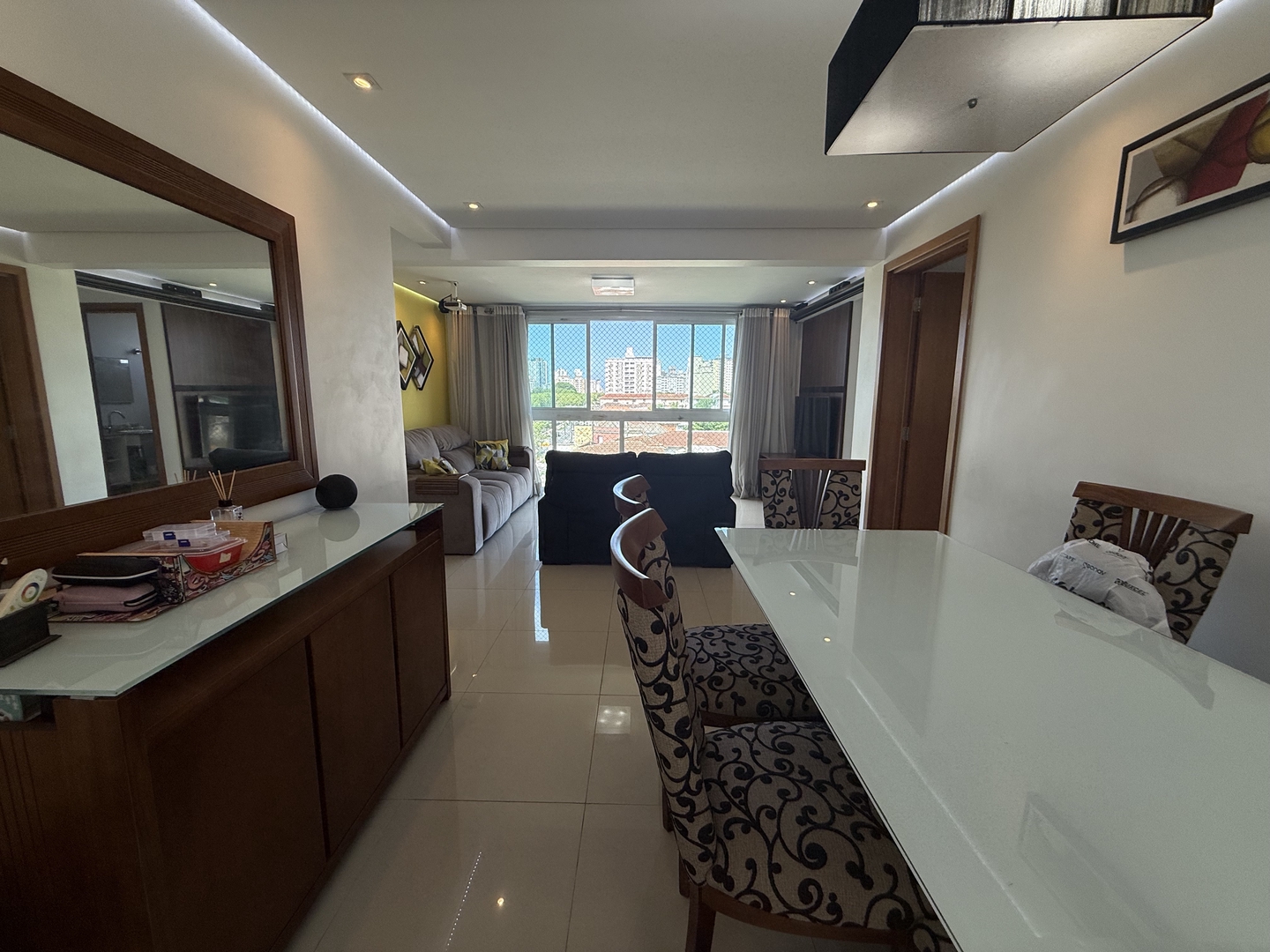 Apartamento à venda no Marapé: 